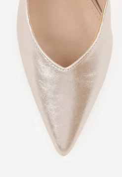 Złote Eleganckie Czółenka VICES na Słupku z Ozdobnym Tłoczeniem Castethis