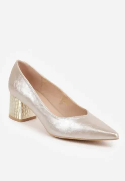 Złote Eleganckie Czółenka VICES na Słupku z Ozdobnym Tłoczeniem Castethis