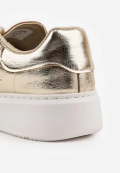 Złote Metaliczne Sneakersy Vices na Płaskiej Podeszwie Syliel