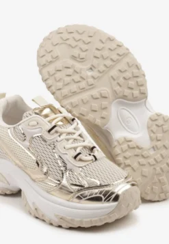 Złote Sneakersy na Platformie z Geometrycznym Wzorem Mevriane