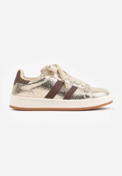 Złote Sneakersy Ozdobione Paskami Dolirenna